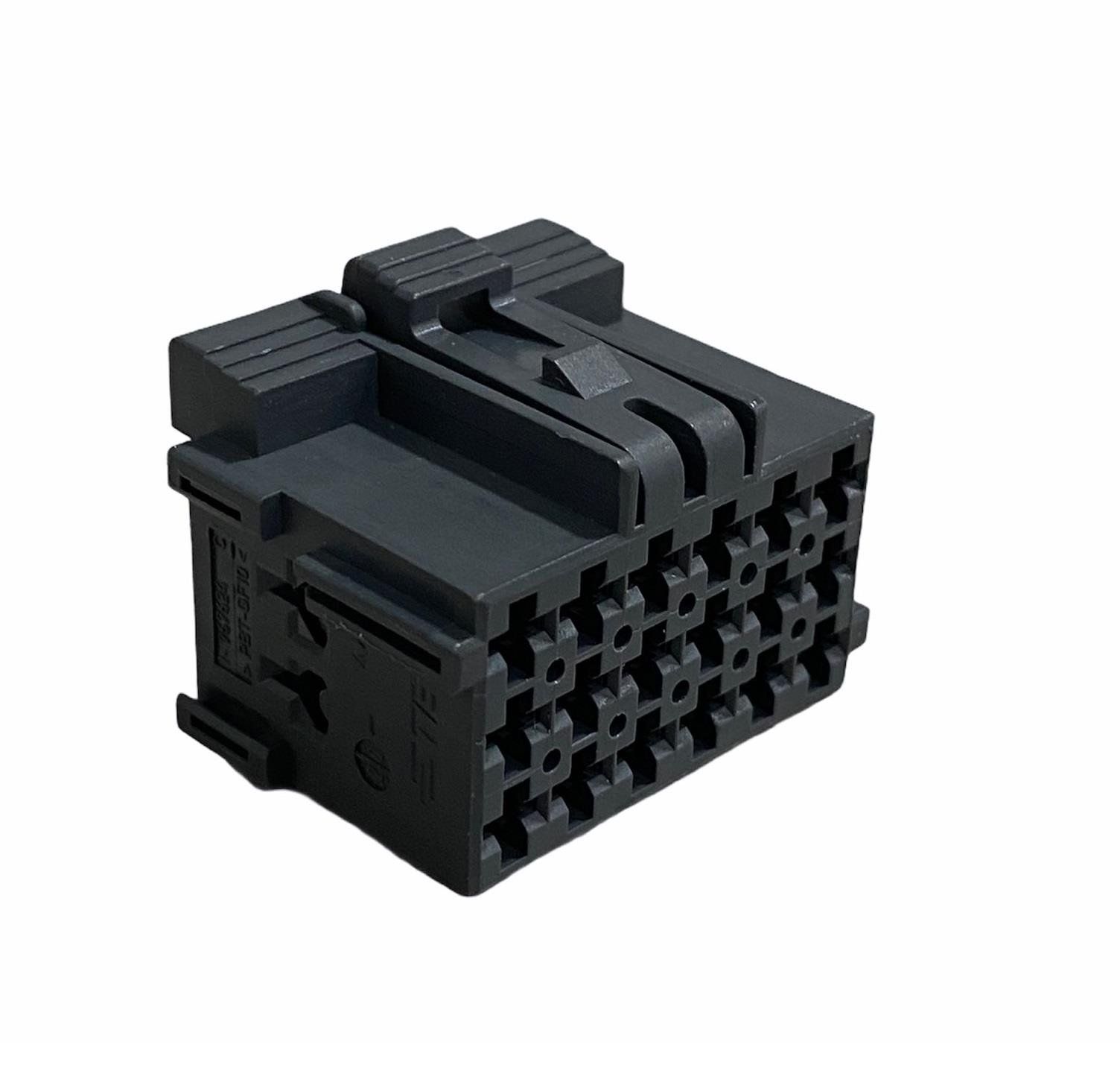 18 POL JPT ERKEK TERMİNALLİ SOKET